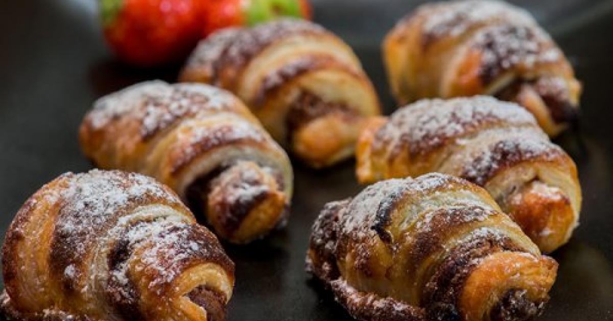 Croissants de mantequilla y chocolate Recetas Fáciles Reunidas