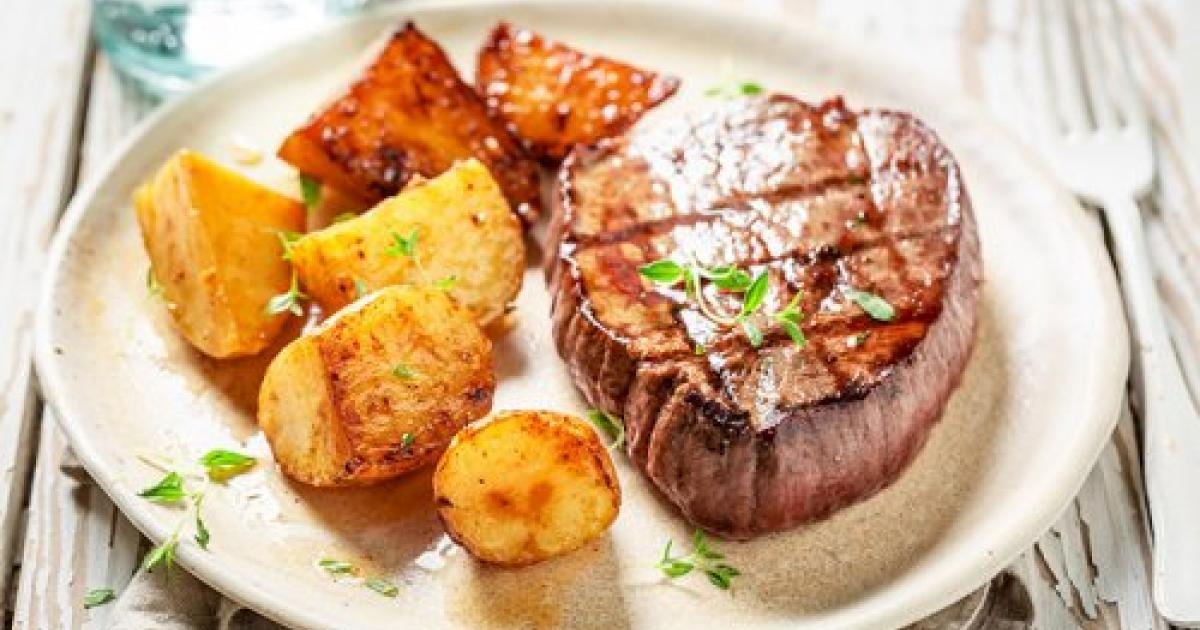 Bistec Con Patatas Asadas Recetas Fáciles Reunidas